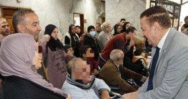 محافظ المنوفية يسلم 45 كرسيا متحركا ومساعدات مالية وعينية لذوى الهمم