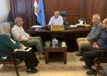 رئيس شركة مياه البحر الاحمر يؤكد علي الالتزام بمواعيد ضخ المياه للمواطنين خلال تفقده لفروع الشركة بمدن سفاجا ومرسي علم