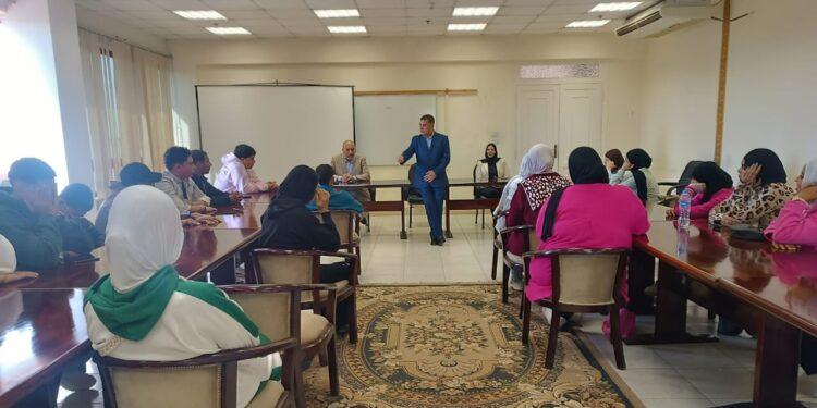 التحقق مسئولية وطنية ندوة بمركز إعلام البحر الأحمر