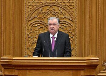 رئيس طاجيكستان يلقى خطابا “حول التوجهات الرئيسية للسياسة الداخلية والخارجية للبلاد”