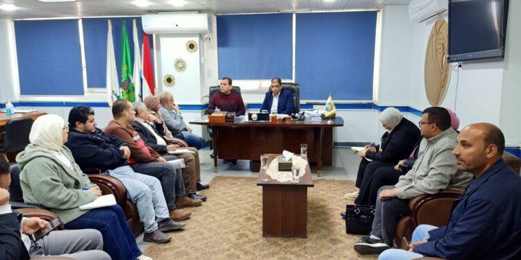 خلال زيارته لمياه المنوفية معاون وزير الإسكان يُلزم الشركات المنفذة للمشروعات بسرعة التنفيذ .