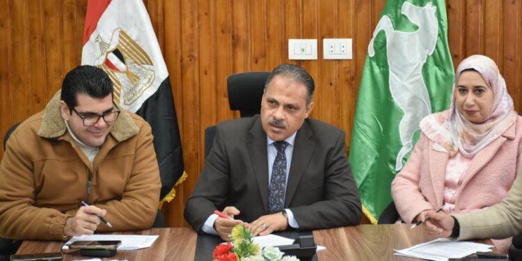 محافظ الشرقية يترأس غرفة العمليات الرئيسية لمتابعة لجان إنتخابات اليوم الثاني بجولة الإعادة بالمرحلة الثانية لإنتخابات مجلس النواب ٢٠٢٥