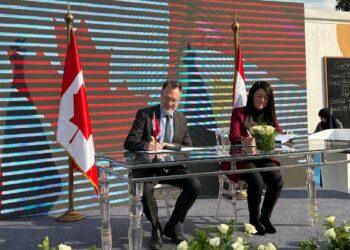 سفير كندا فى مصر يوقع ثلاثة اتفاقيات فرعية مع وزيرة التخطيط والتنمية الاقتصادية والتعاون الدولي.