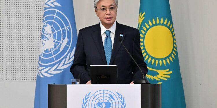توكاييف يدعو إلى تجديد الثقة العالمية، وإصلاح الأمم المتحدة، وتعزيز دور القوى المتوسطة.