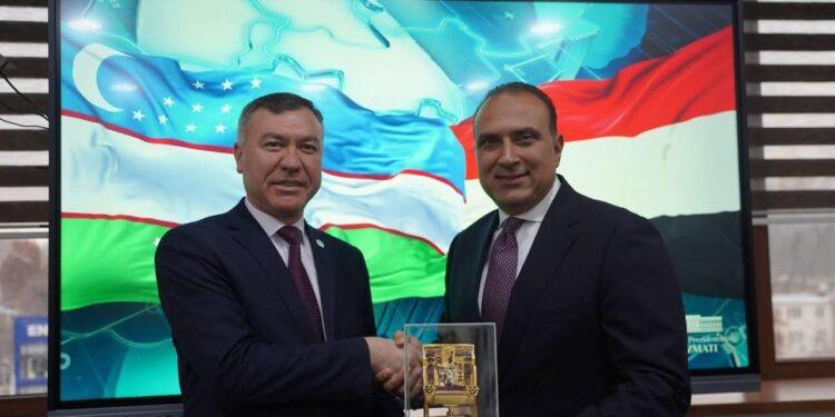 السفير المصرى بطشقند يلتقى مع رئيس جامعة أوزبكستان الحكومية للغات العالمية