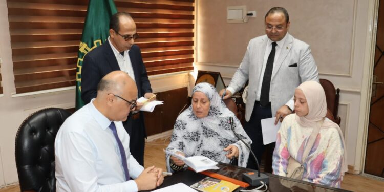 محافظ القليوبية يعقد اللقاء الجماهيري بديوان عام المحافظة لحل مشكلات مواطني بنها وكفر شكر وطوخ وقها