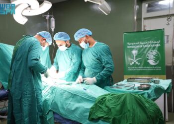 مركز الملك سلمان للإغاثة ينفذ المشروع الطبي التطوعي لجراحة العظام والجراحة العامة في قطاع غزة