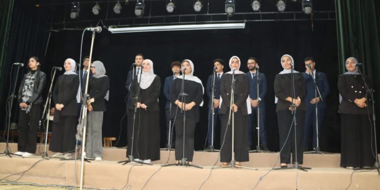 أنغام وطنية وإبداع طلابي في حفل كورال جامعة المنوفية احتفالًا بعيدها الـ49 بحضور رئيس الجامعة