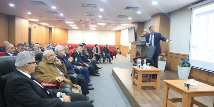 وزير التعليم العالي يترأس اجتماع المجلس الأعلى للمستشفيات الجامعية بمستشفى جامعة بورسعيد