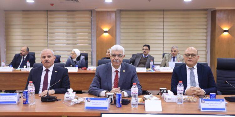 رئيس جامعة المنوفية يشارك في اجتماع المجلس الأعلى للجامعات بجامعة بورسعيد