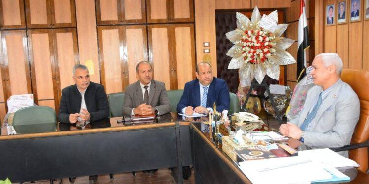 فى جامعة أسيوط ندوات توعوية خلال أجازة نصف العام