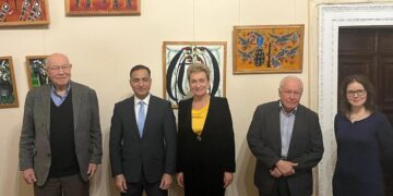 السفير المصري في روسيا يبحث التعاون الأكاديمي والبحثي مع المعهد الروسي للدراسات الأفريقية