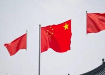 وزير المالية الصيني يتعهد بتوسيع الإنفاق المالي في عام 2026