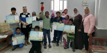 مياه البحر الأحمر تنفذ قافلة لتقديم الخدمات للأهالي بأماكن إقامتهم