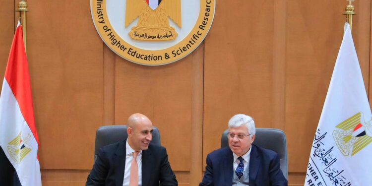 وزيرا التعليم العالي والتربية والتعليم يعقدان اجتماعًا لمناقشة تطوير مشروع الشهادات المهنية الدولية في التدريس للمعلمين