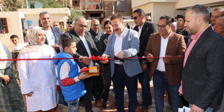 محافظ المنوفية يفتتح وحدة العلاج الطبيعي بالوحدة الصحية ” كفر العرب “