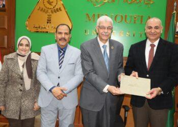 مجلس جامعة المنوفية يكرم الكليات الفائزة فى مسابقة أفضل كلية في استقبال الطلاب للعام الجامعى ٢٠٢٥/ ٢٠٢٦