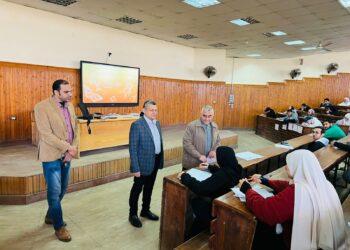 نائب رئيس جامعة الدلتا التكنولوجية يتفقد انطلاق اختبارات نهاية الفصل الدراسى الأول للعام الجامعى ٢٠٢٦/٢٠٢٥