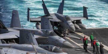 كيف تراجع ترامب في اللحظة الأخيرة عن ضرب إيران؟