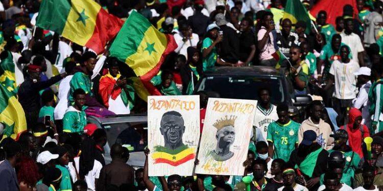 الكاف يعلن التشكيلة المثالية لأمم إفريقيا.. من 3 منتخبات فقط