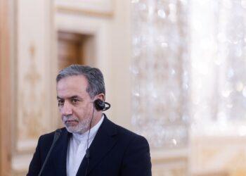 عراقجي: لدينا رسائل صوتية وصلت لإرهابيين تأمرهم بإطلاق النار على المدنيين وقوات الأمن