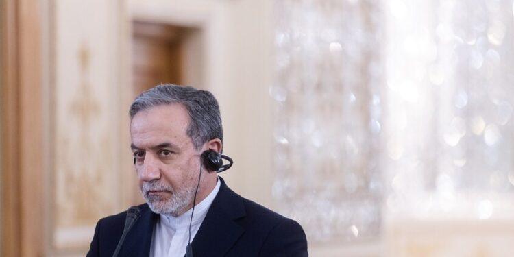 عراقجي: لدينا رسائل صوتية وصلت لإرهابيين تأمرهم بإطلاق النار على المدنيين وقوات الأمن