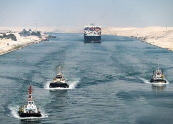 الرئاسة المصرية تكشف عن أنباء سارة حول قناة السويس