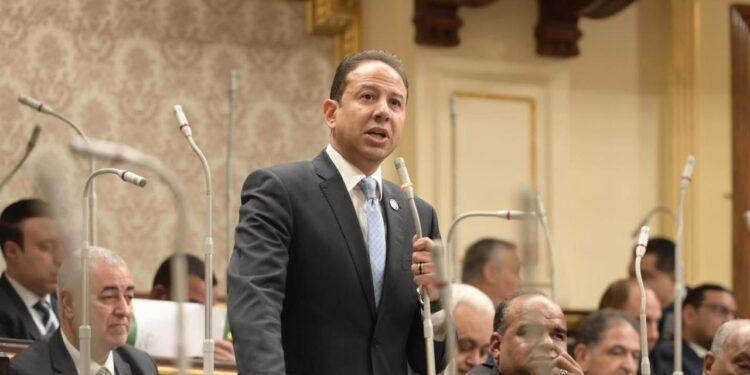 النائب حسن عمار: كلمة الرئيس السيسي صاغت ببراعة مفهوم الشرطة الوطنية كحارس للدولة لا للأنظمة