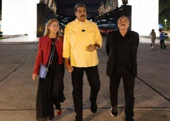 مادورو: “السيدة ماريا كورينا، المعروفة باسم لا سايونا، لديها نسبة رفض تصل إلى 85% في المجتمع الفنزويلي”