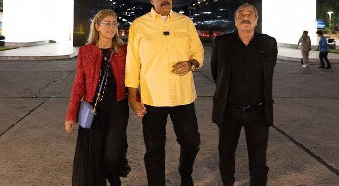 مادورو: “السيدة ماريا كورينا، المعروفة باسم لا سايونا، لديها نسبة رفض تصل إلى 85% في المجتمع الفنزويلي”