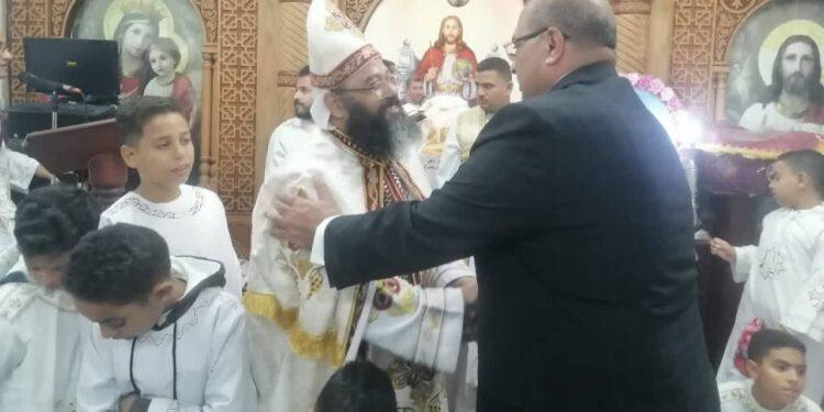 رئيس مدينة مرسى علم يشارك الإخوة الاقباط الاحتفال بعيد الميلاد المجيد .