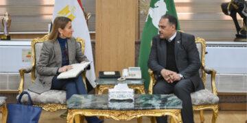 محافظ الشرقية يستقبل المدير الإقليمي لمكتب اليونسكو بمصر والسودان لبحث تعزيز الشراكات الإستراتيجية وتنمية الإقتصاد المحلي في “صناعة البردي”
