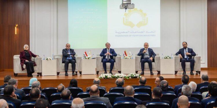 وزير المالية.. في حوار مفتوحسياساتنا المالية «شراكة الثقة» مع القطاع الخاص لصالح الاقتصاد والناس