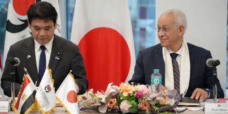 الجامعة المصرية اليابانية تستقبل وزير التعليم الياباني وسفير اليابان بالقاهرة وتؤكد عمق الشراكة الاستراتيجية بين مصر واليابان في التعليم العالي