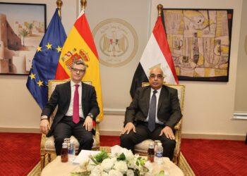 وزير العدل يوقع اتفاقيتين للمساعدة القضائية وتسليم المجرمين مع نظيره الإسباني