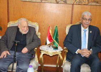 رئيس جامعة المنوفية يتابع تطوير مستشفى منشأة سلطان وتنفيذ مدينة جامعية لطالبات المعهد الفني للتمريض