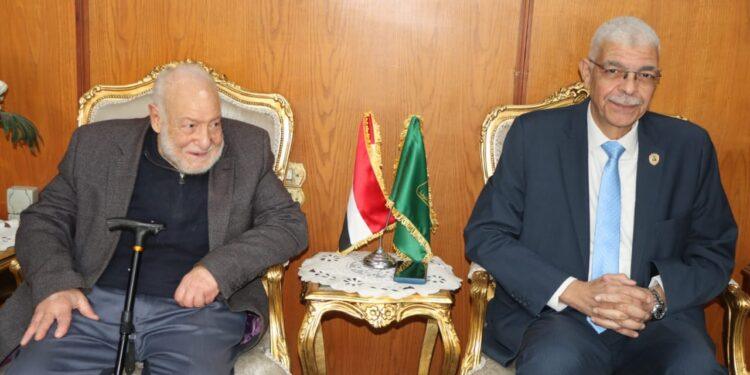 رئيس جامعة المنوفية يتابع تطوير مستشفى منشأة سلطان وتنفيذ مدينة جامعية لطالبات المعهد الفني للتمريض