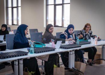 سيدات أعمال عجمان يشجع عضواته على الزراعة المنزلية المستدامة