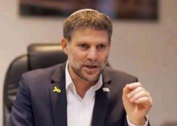 سموتريتش يدعو لاحتلال غزة وفتح معبر رفح لتهجير السكان