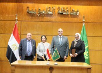 محافظة القليوبية ومعهد الوادي العالي للهندسة يوقعان بروتوكول تعاون شامل لتعزيز التنمية المستدامة والتحول الرقمي