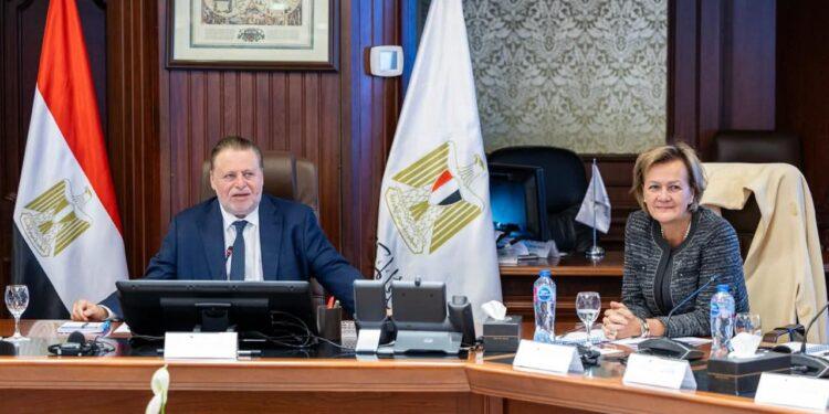 سفيرة الاتحاد الأوروبي بمصر ومحافظ البنك المركزي المصري يفتتحان اجتماع بمشاركة ممثلين كبار من البنوك المركزية في إفريقيا وأوروبا