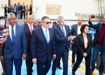 تزامنًا مع احتفالات المحافظة بعيدها القومي محافظ البحر الأحمر يفتتح محطة مياه الدهار