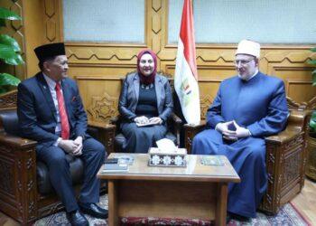 وكيل الأزهر يستقبل وزير الشئون الدينية بولاية صباح الماليزية لبحث سبل التعاون المشترك