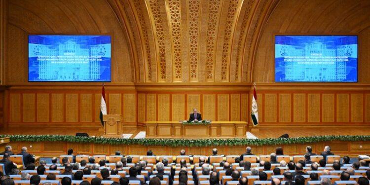 تفاصيل انعقاد الجلسة العامة لحكومة جمهورية طاجيكستان