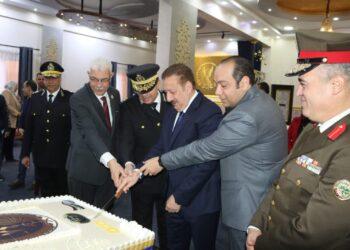 رئيس جامعة المنوفية يزور معسكر قوات الأمن بقويسنا ويهنئ رجال الشرطة بعيدهم الـ74