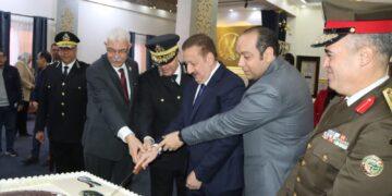 رئيس جامعة المنوفية يزور معسكر قوات الأمن بقويسنا ويهنئ رجال الشرطة بعيدهم الـ74