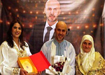 «أغاني مغربية خالدة » تُشعل مسرح إسبانيول وتتألق في أمسية لا تُنسى بقيادة المايسترو جواد شكير. ويكرم سفيرة القفطان فاطمة الزهراء الشطاط.