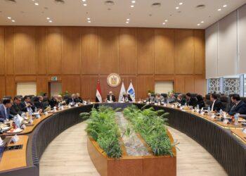 وزير التعليم العالي يترأس اجتماع مجلس إدارة هيئة تمويل العلوم والتكنولوجيا والابتكار