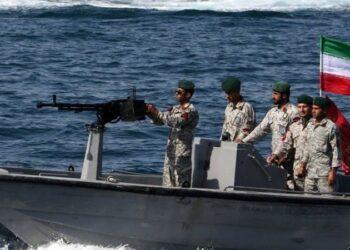 الجيش الإيراني: لن تردعنا التهديدات البحرية والجوية