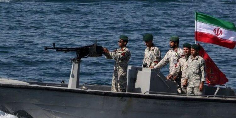 الجيش الإيراني: لن تردعنا التهديدات البحرية والجوية